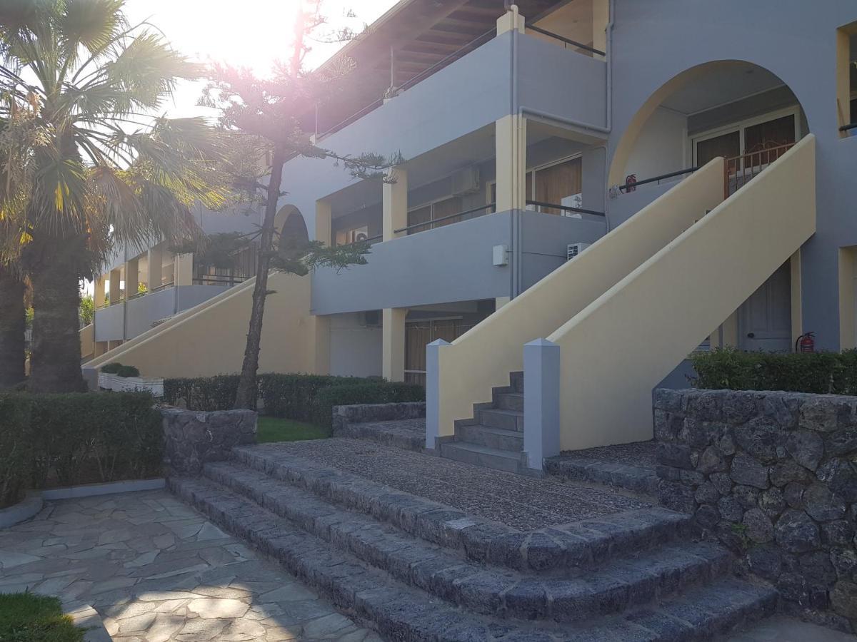 Asteraki Aparthotel Gouvia Exterior foto