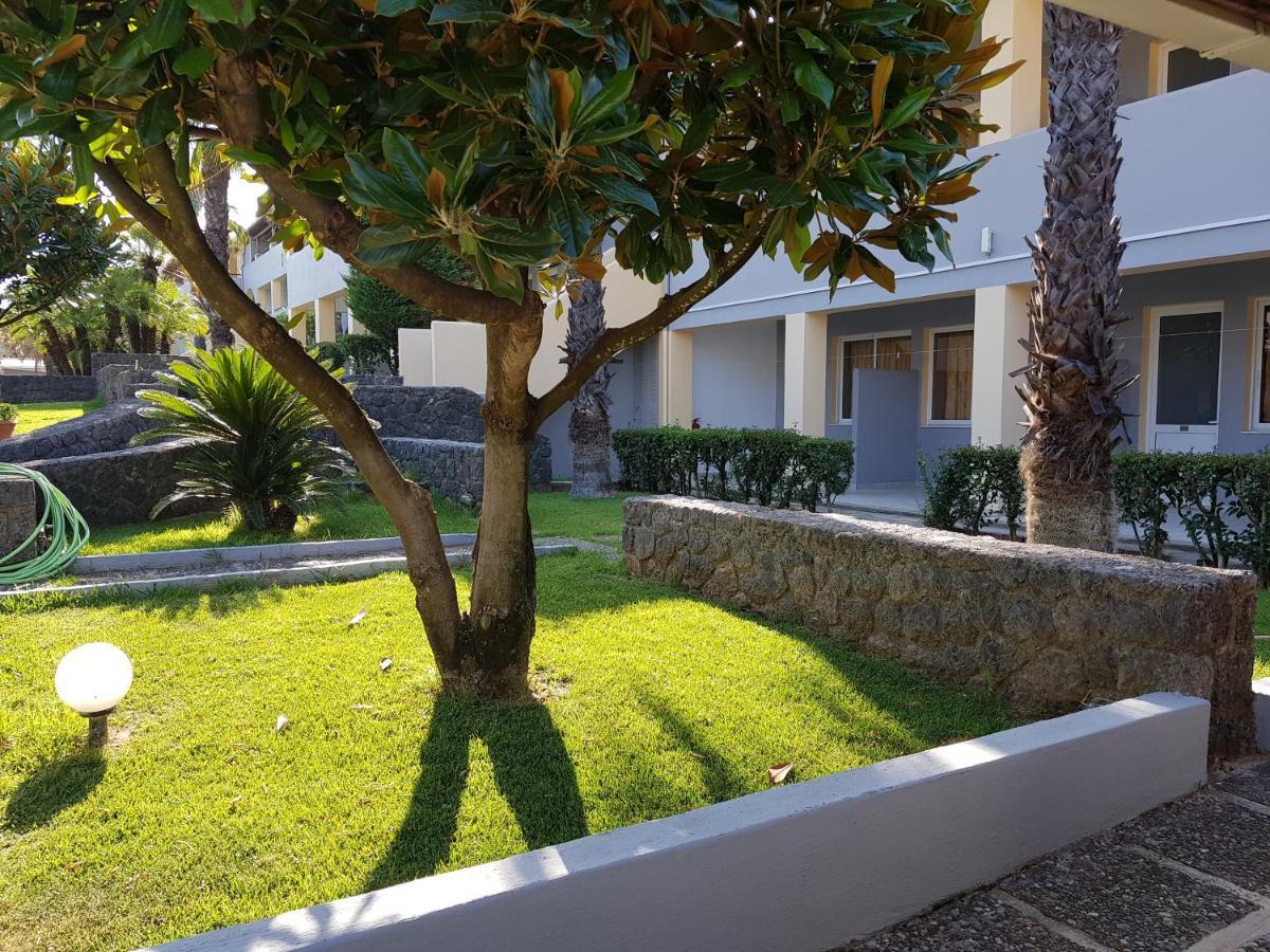 Asteraki Aparthotel Gouvia Exterior foto